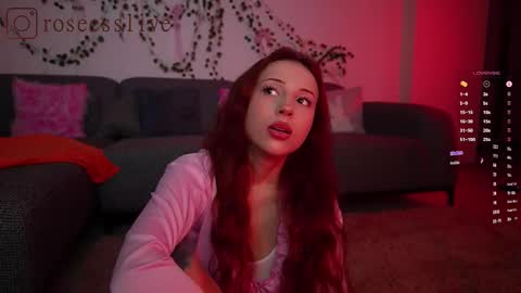 roseess_ online show from 11-08-25, 10:48