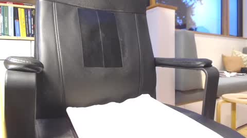 Snapshot of rosefish2222 chatting on 01-01-25, 12:21 Rosefish online show from 01-01-25, 12:21