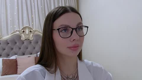 Rose Hubbard online show from 02-06-25, 06:35