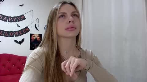 Rose Hubbard online show from 10-27-25, 05:33