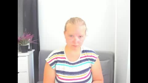 Rose online show from 06-19-26, 05:17