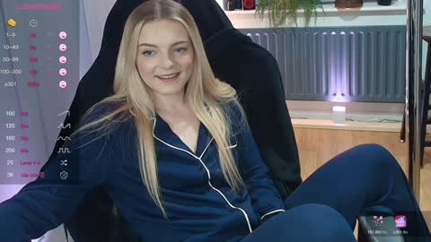 Snapshot of rosekate97 chatting on 01-01-25, 08:04 rose97 online show from 01-01-25, 08:04