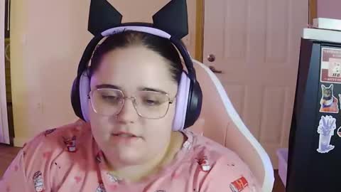 Snapshot of rosekiller55 chatting on 10-27-25, 04:16 rosekiller55 online show from 10-27-25, 04:16