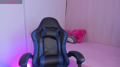 Rose online show from 09-26-25, 09:30