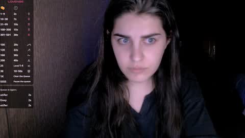 Snapshot of roselina_ chatting on 12-24-24, 06:39 Rose online show from 12-24-24, 06:39