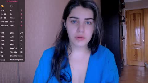 Snapshot of roselina_ chatting on 12-26-24, 06:41 Rose online show from 12-26-24, 06:41