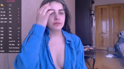 Snapshot of roselina_ chatting on 12-31-24, 08:37 Rose online show from 12-31-24, 08:37