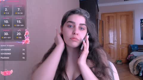Snapshot of roselina_ chatting on 01-14-25, 08:52 Rose online show from 01-14-25, 08:52