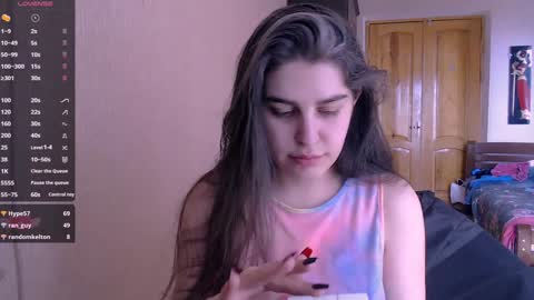 Snapshot of roselina_ chatting on 01-31-25, 09:16 Rose online show from 01-31-25, 09:16