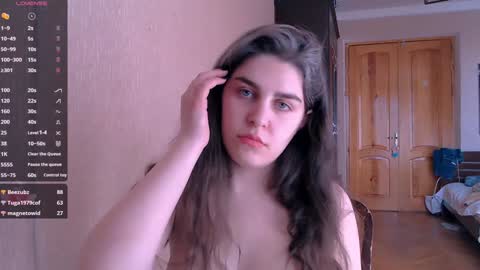 Snapshot of roselina_ chatting on 02-02-25, 10:35 Rose online show from 02-02-25, 10:35