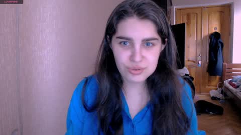 Snapshot of roselina_ chatting on 02-06-25, 12:05 Rose online show from 02-06-25, 12:05