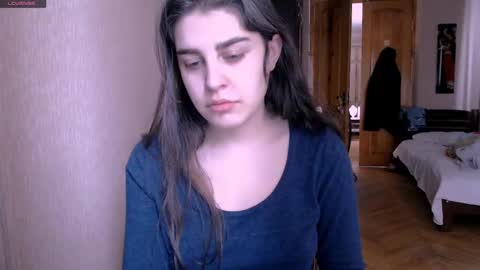 Snapshot of roselina_ chatting on 02-09-25, 09:05 Rose online show from 02-09-25, 09:05