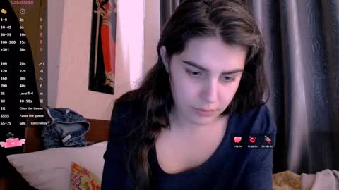 Snapshot of roselina_ chatting on 02-13-25, 12:11 Rose online show from 02-13-25, 12:11