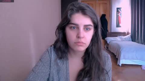 Snapshot of roselina_ chatting on 02-28-25, 06:21 Rose online show from 02-28-25, 06:21