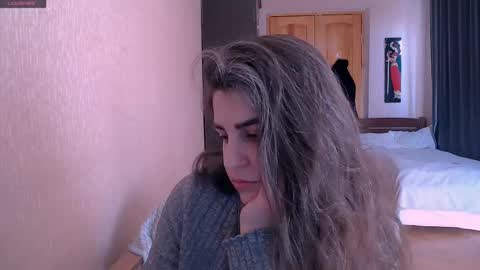 Snapshot of roselina_ chatting on 02-28-25, 09:25 Rose online show from 02-28-25, 09:25