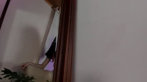 Snapshot of roselinedior chatting on 12-29-24, 05:54 Lyla OF roselinedior online show from 12-29-24, 05:54