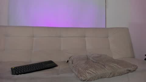 Snapshot of roselinedior chatting on 01-12-25, 08:14 Lyla OF roselinedior online show from 01-12-25, 08:14