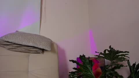 Snapshot of roselinedior chatting on 01-14-25, 01:49 Lyla OF roselinedior online show from 01-14-25, 01:49