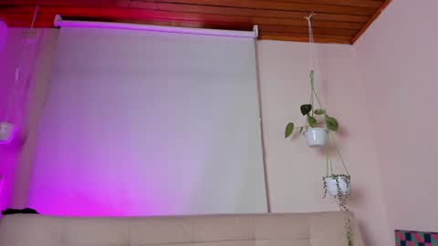 Snapshot of roselinedior chatting on 02-07-25, 03:19 Lyla OF roselinedior online show from 02-07-25, 03:19