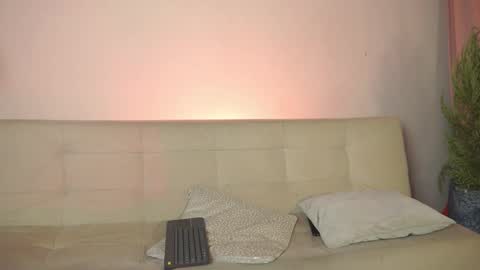 Snapshot of roselinedior chatting on 03-10-25, 09:29 Lyla OF roselinedior online show from 03-10-25, 09:29