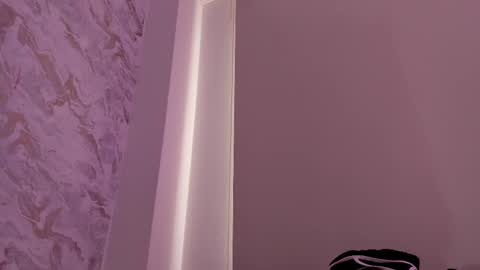 Snapshot of roselinedior chatting on 09-08-25, 02:16 Lyla OF roselinedior online show from 09-08-25, 02:16