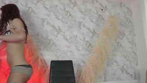 Snapshot of roselinedior chatting on 09-15-25, 02:50 Lyla OF roselinedior online show from 09-15-25, 02:50