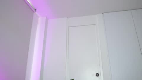 Snapshot of roselinedior chatting on 10-07-25, 02:25 Lyla OF roselinedior online show from 10-07-25, 02:25