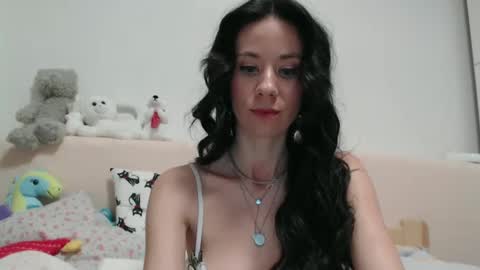 Rose online show from 01-18-25, 11:33