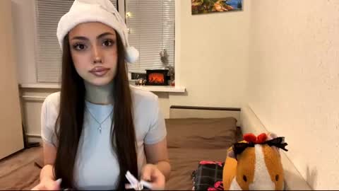 Snapshot of rosenavillifana chatting on 11-20-25, 02:39 Mimi online show from 11-20-25, 02:39