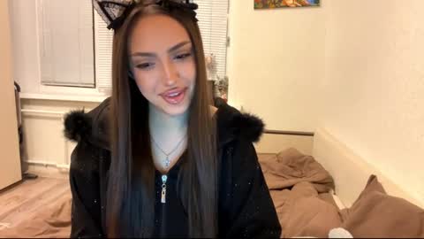 Snapshot of rosenavillifana chatting on 11-26-25, 03:02 Mimi online show from 11-26-25, 03:02