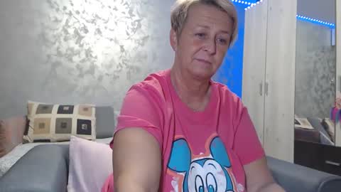 Lovepinklilly online show from 12-16-24, 06:05