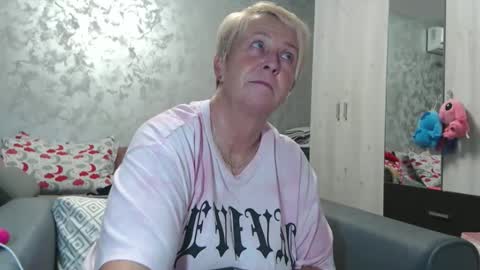 Lovepinklilly online show from 09-23-25, 05:05