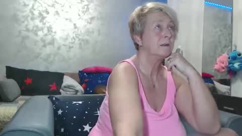 Snapshot of roses_and_lillies chatting on 03-25-26, 05:08 Lovepinklilly online show from 03-25-26, 05:08