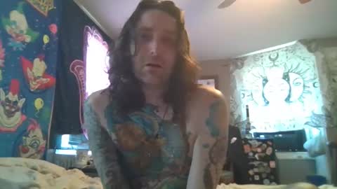 Snapshot of roses_xoxo chatting on 04-14-26, 09:10 roses_xoxo online show from 04-14-26, 09:10