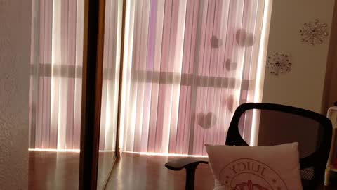 Rose Taylor online show from 01-16-25, 08:57