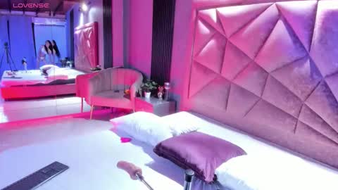 Rose online show from 10-07-25, 06:21