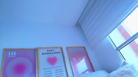 Rosette  online show from 12-18-24, 08:57