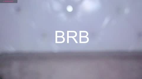 Snapshot of rosewaulhgberg chatting on 03-25-26, 02:01 Rosse online show from 03-25-26, 02:01