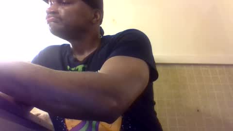 Snapshot of roshun69 chatting on 05-10-26, 07:24 Roshun Haynes online show from 05-10-26, 07:24