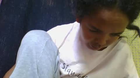 rosia685234 online show from 10-05-25, 05:06