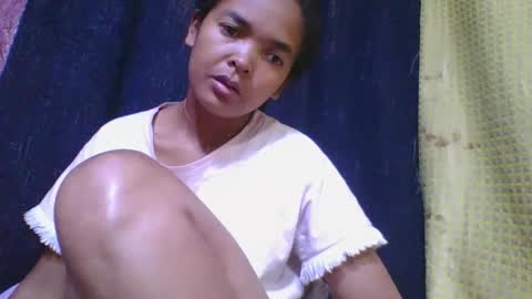 rosia685234 online show from 10-07-25, 05:37