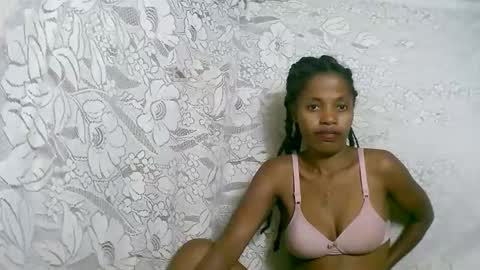 rosia online show from 11-18-25, 02:50