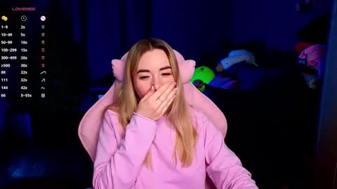 Rosie online show from 03-06-26, 01:24