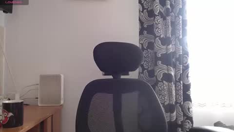 RosieHayes online show from 11-17-25, 10:21