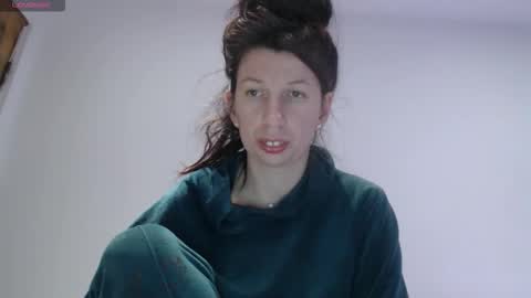 RosieHayes online show from 03-20-26, 02:33