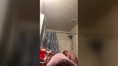 rosieleebrown online show from 03-09-26, 08:46