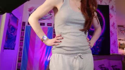 Snapshot of rosieplay chatting on 11-08-25, 07:01 RosieFem online show from 11-08-25, 07:01