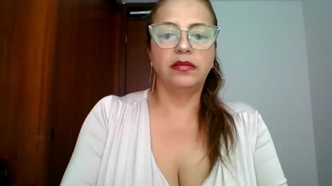 Snapshot of rossanalionheart chatting on 03-24-26, 12:32 Rossana online show from 03-24-26, 12:32