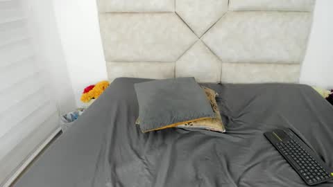 rosse_evans_3 online show from 10-24-25, 01:24