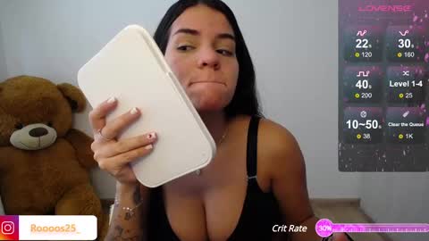 Snapshot of rossebunny25 chatting on 02-21-25, 07:54 Rosse online show from 02-21-25, 07:54